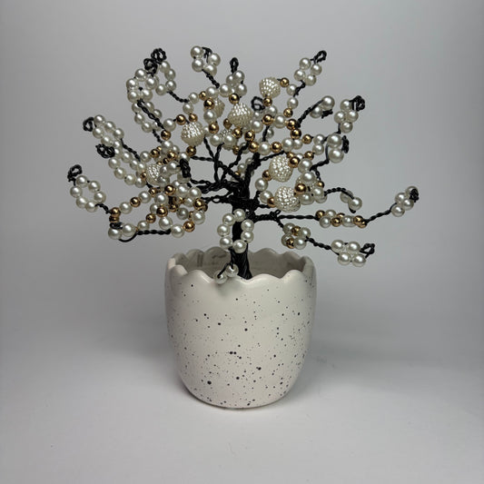Lebensbaum Perlenbäumchen Bonsai Dekoration mit weißen und goldenen Perlen handgemacht