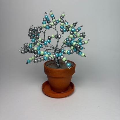Lebensbaum Perlenbäumchen Bonsai Dekoration mit pinken Perlen und weißen Steinen handgemacht